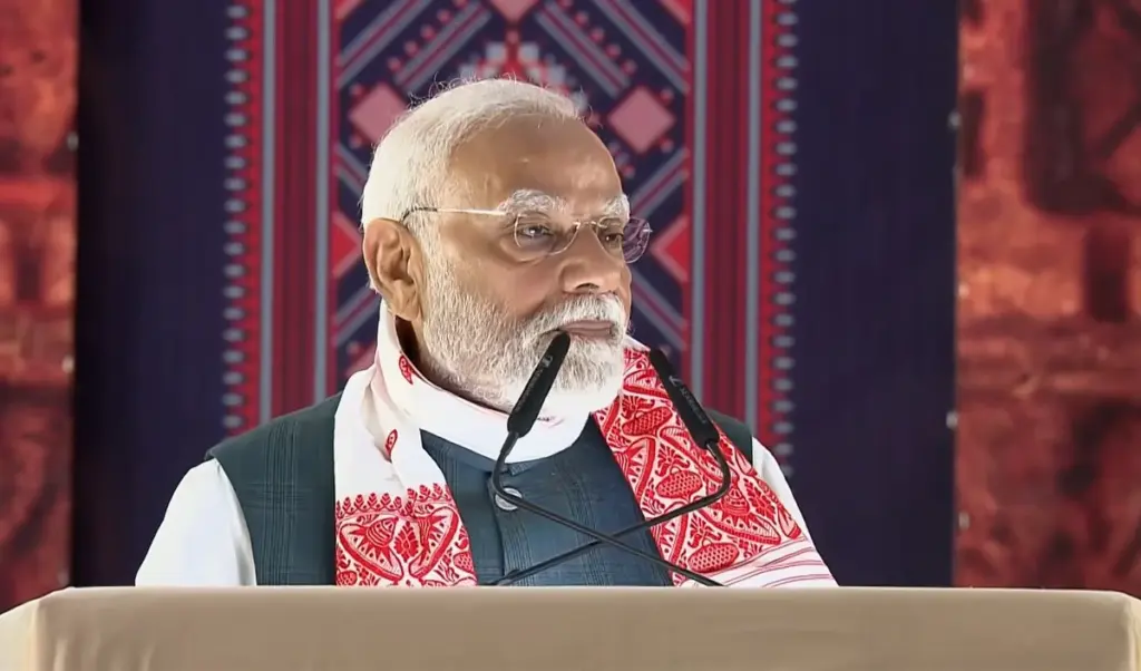 pm-modi-inaugurated-bio-ethanol-plant-in-numaligarh_large_1643_80