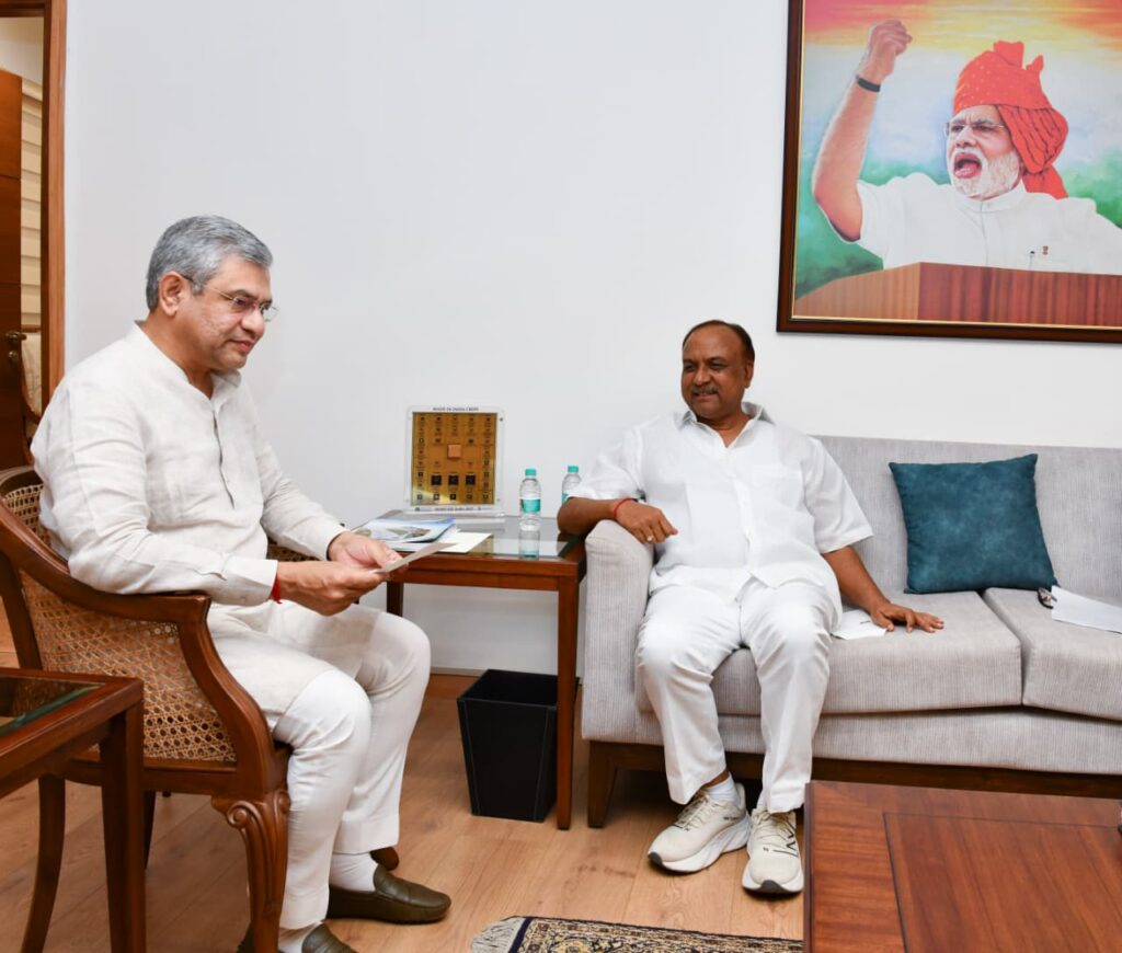 4e09e885-513b-47d6-b19f-f348126b2f0f