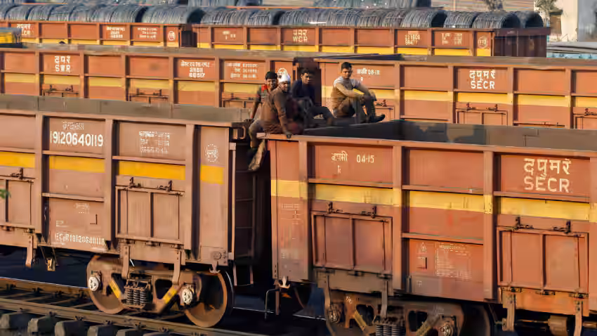 253361-railway-fright-reuters