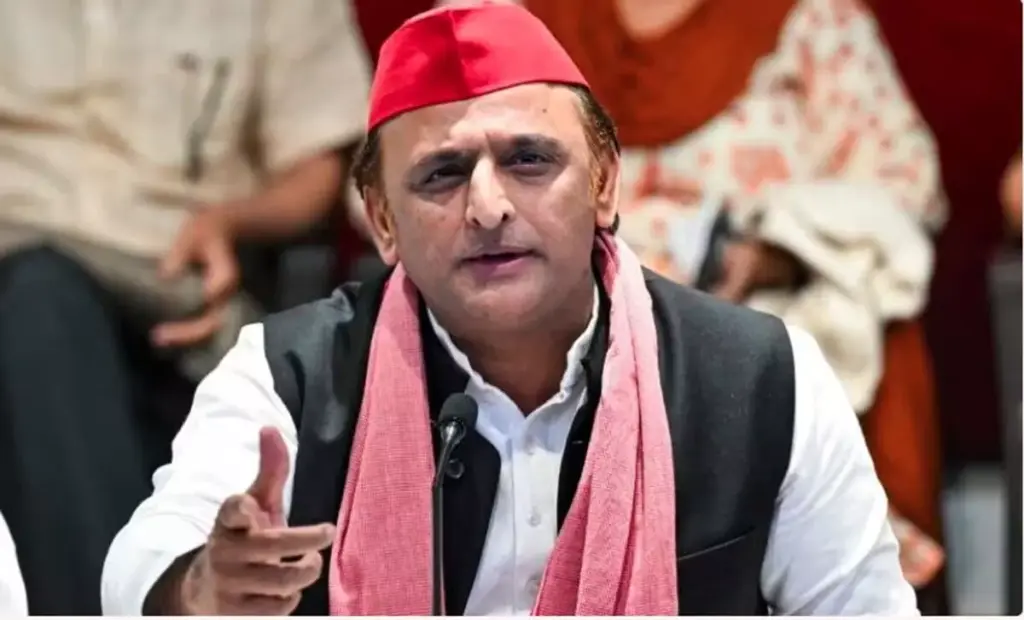 5922-akhilesh-yadav
