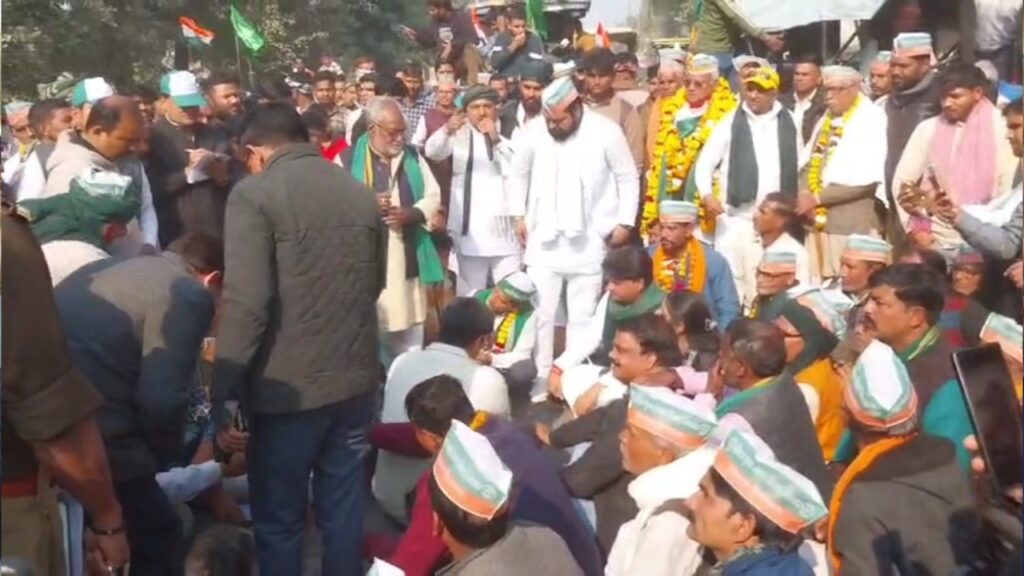 03e49383-b1c8-46ed-98a0-9aaabc74ad59