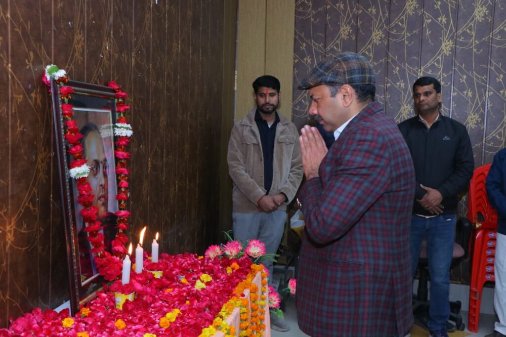 744756b5-9329-4daf-b55a-ea7574e81ab1