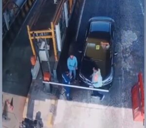 27a1a102-f286-4d02-8c7a-232671b4d188