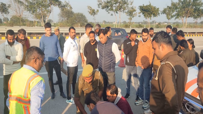 ekasaparasava-para-mal-mahal-ka-shava_d50ddc18f74a7ee486f852663b642d5b