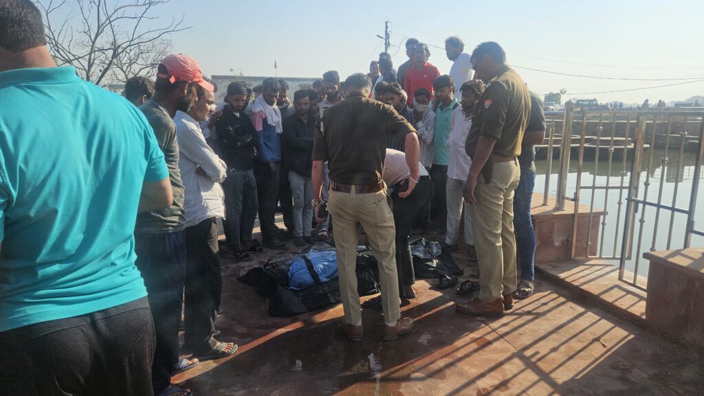 50bb698d-662d-4dbe-8d58-03edd8dcd7d4