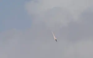 F260320YS116-640x400