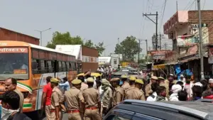 Accident-Etmadpur-1777279050186_v