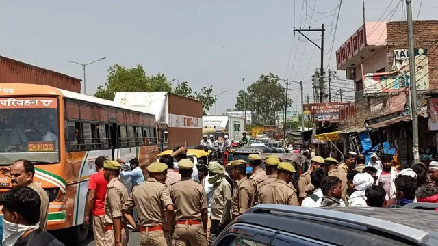 Accident-Etmadpur-1777279050186_v