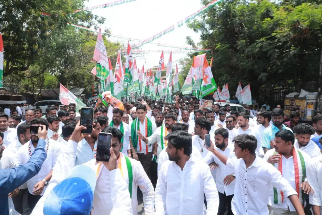 HGP-AIzbYAAh1lv-1536x1025